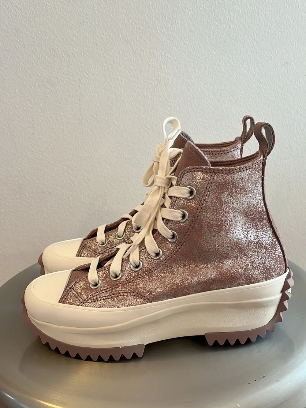 Converse brand new